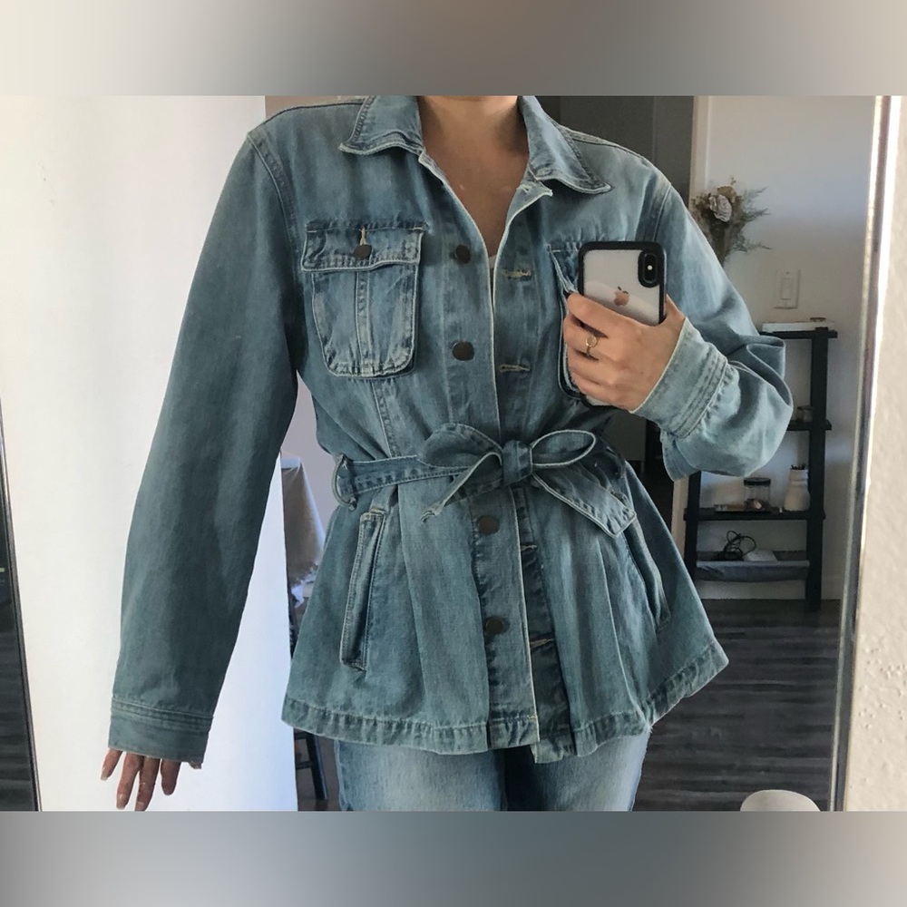 Blank NYC Left On Read Denim Jean Jacket Peplum Cropped Trench Belted Small - Picture 4 of 9